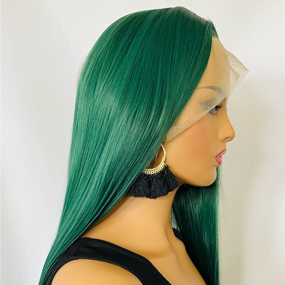 Gorgeous Green Premium Fiber 13x2.5 Long Lace Front Wig for🎄Events / Drag 💄… - Picture 7 of 12